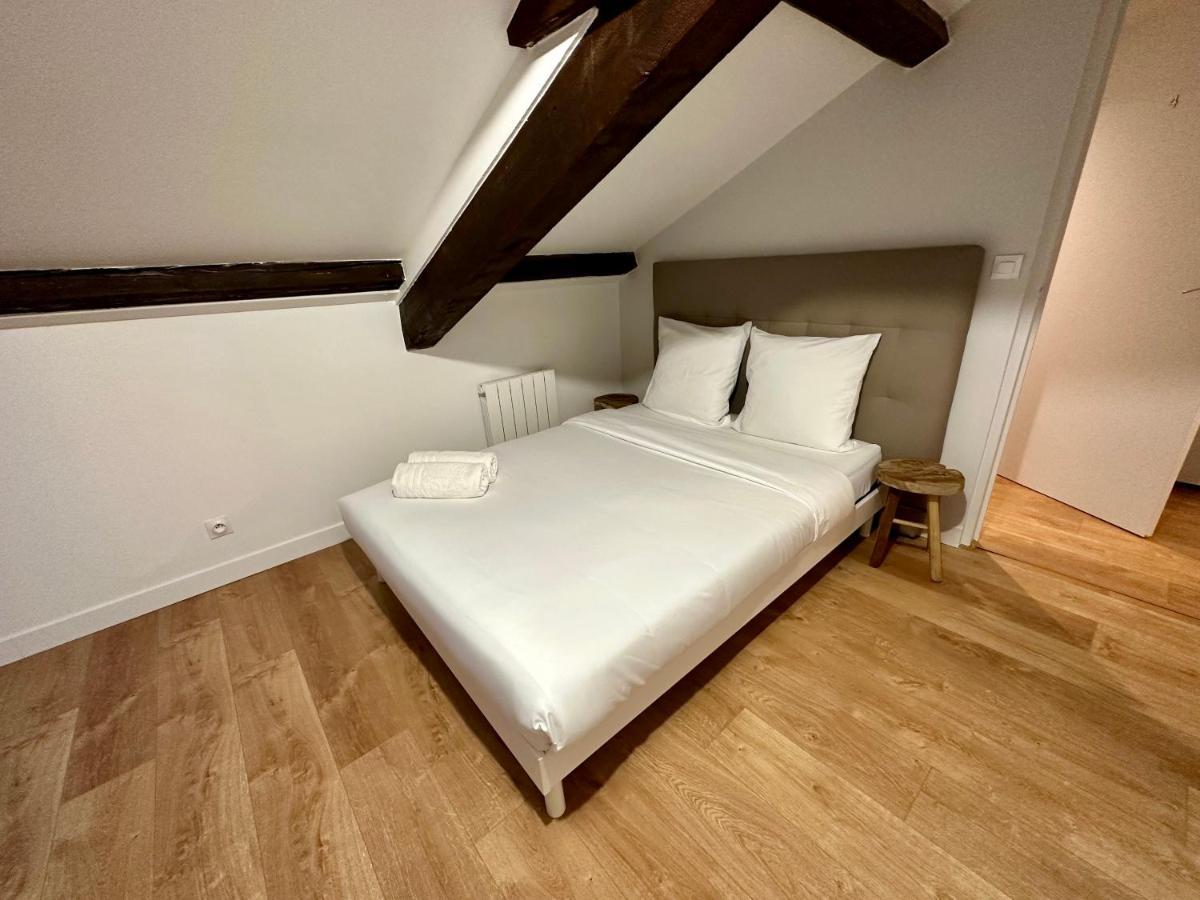A4 Jacuzzi, Artem, Thermal Apartment Nancy